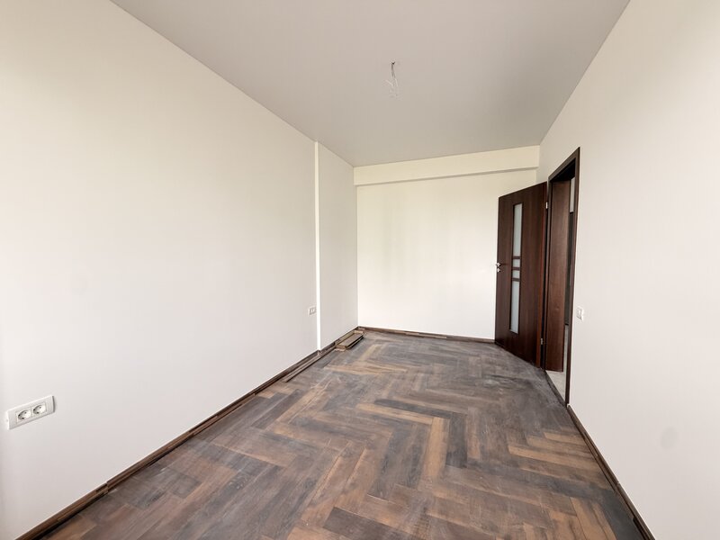 Popesti-Leordeni  Apartament 2 camere - curte 38 mp ideal investitie