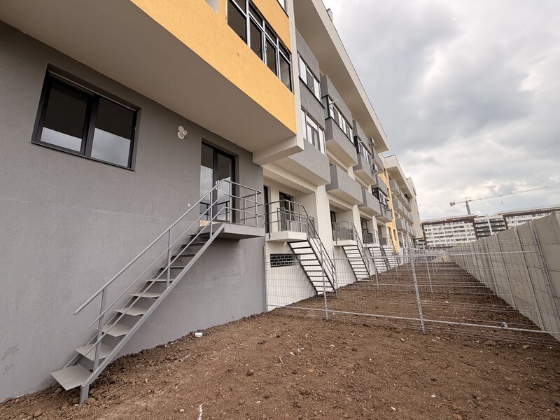 Popesti-Leordeni  Apartament 2 camere - curte 38 mp ideal investitie